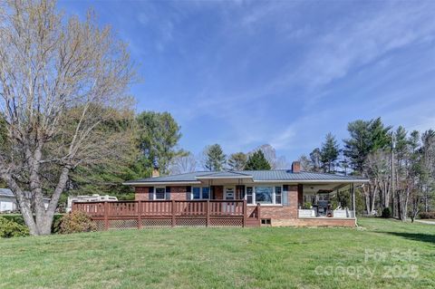 29 Delta Drive Hendersonville NC 28792