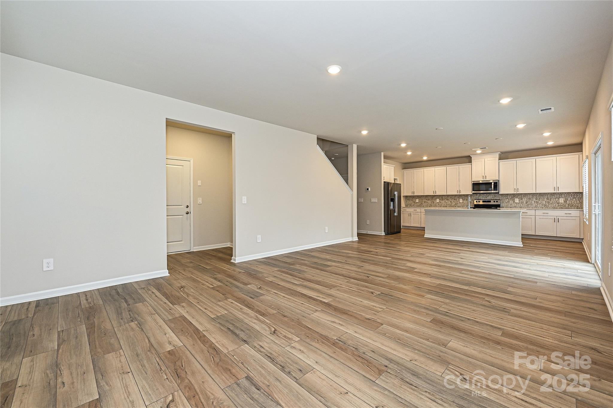 2136 Sunflower Circle