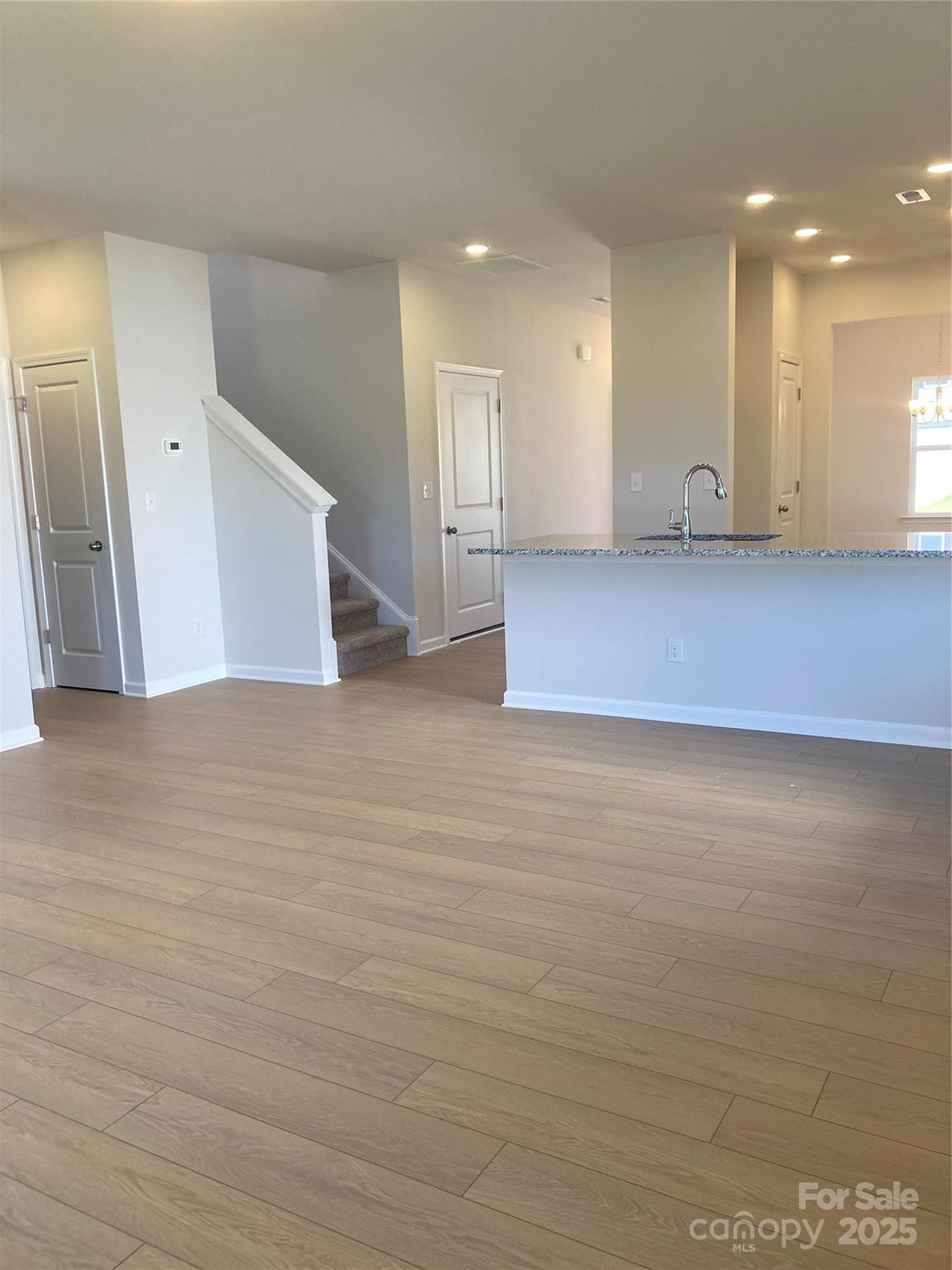 5518 Arnold Way