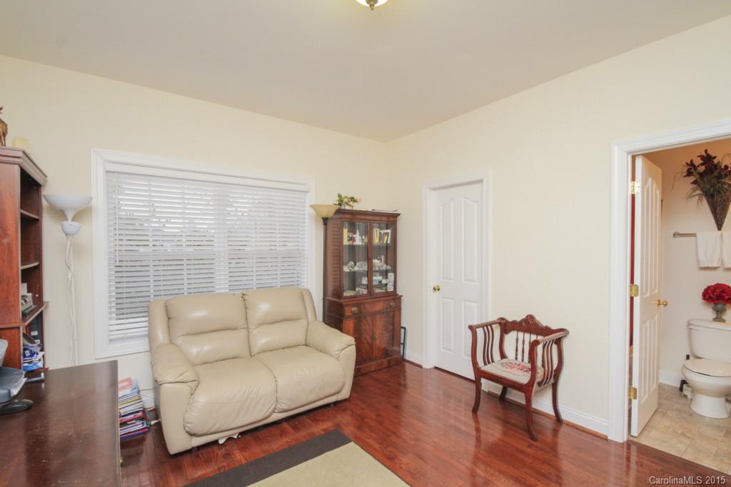 MacAulay - Residential