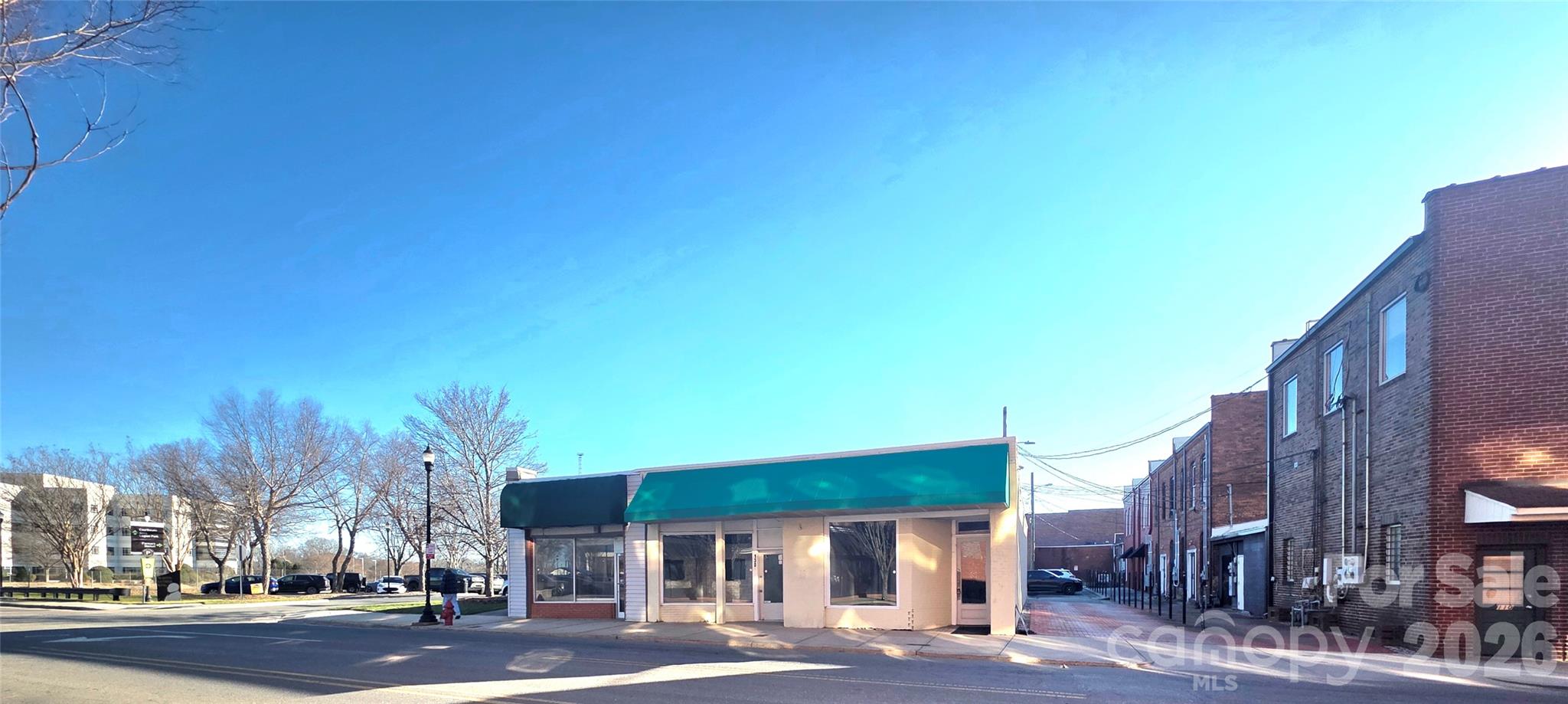 128 Dr Martin Luther King Jr Way