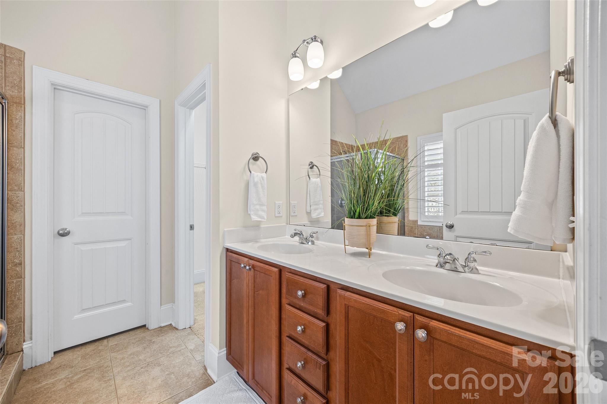 Southern Oaks - Residential