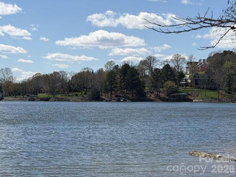 129 Mallard Drive New London NC 28127