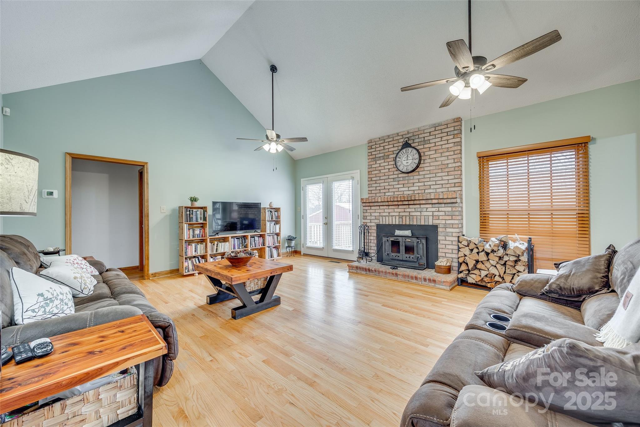 1221 Edgefield Road