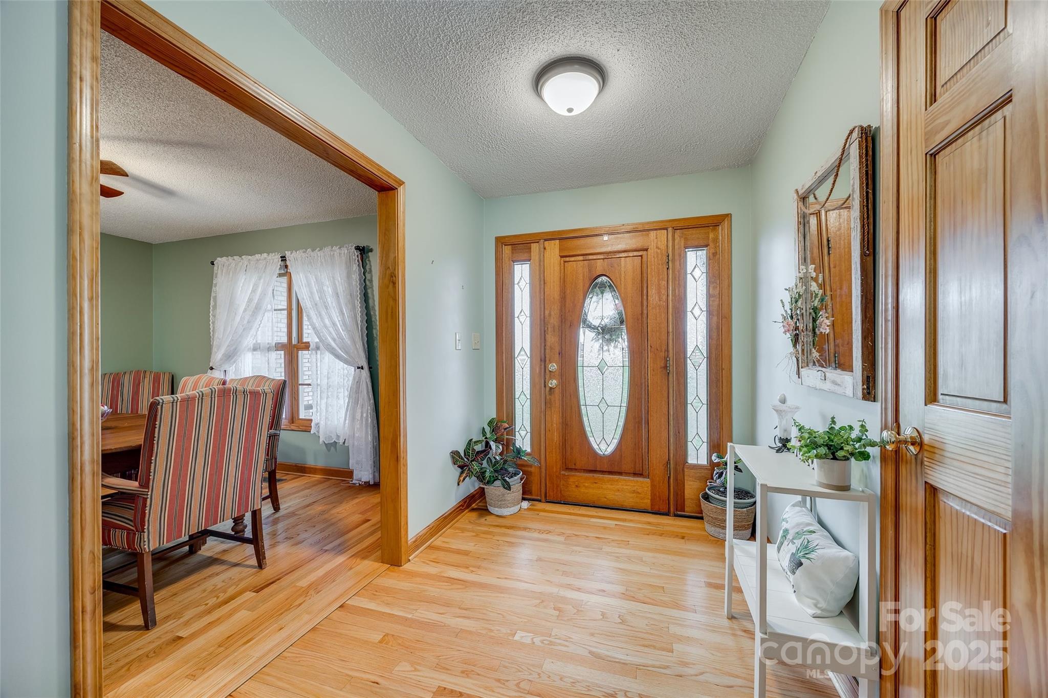 1221 Edgefield Road