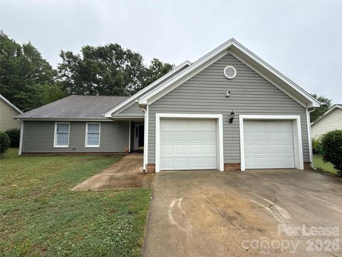 Photo of 13500 Stephendale Drive, Charlotte, NC 28273 (MLS # 4383840)