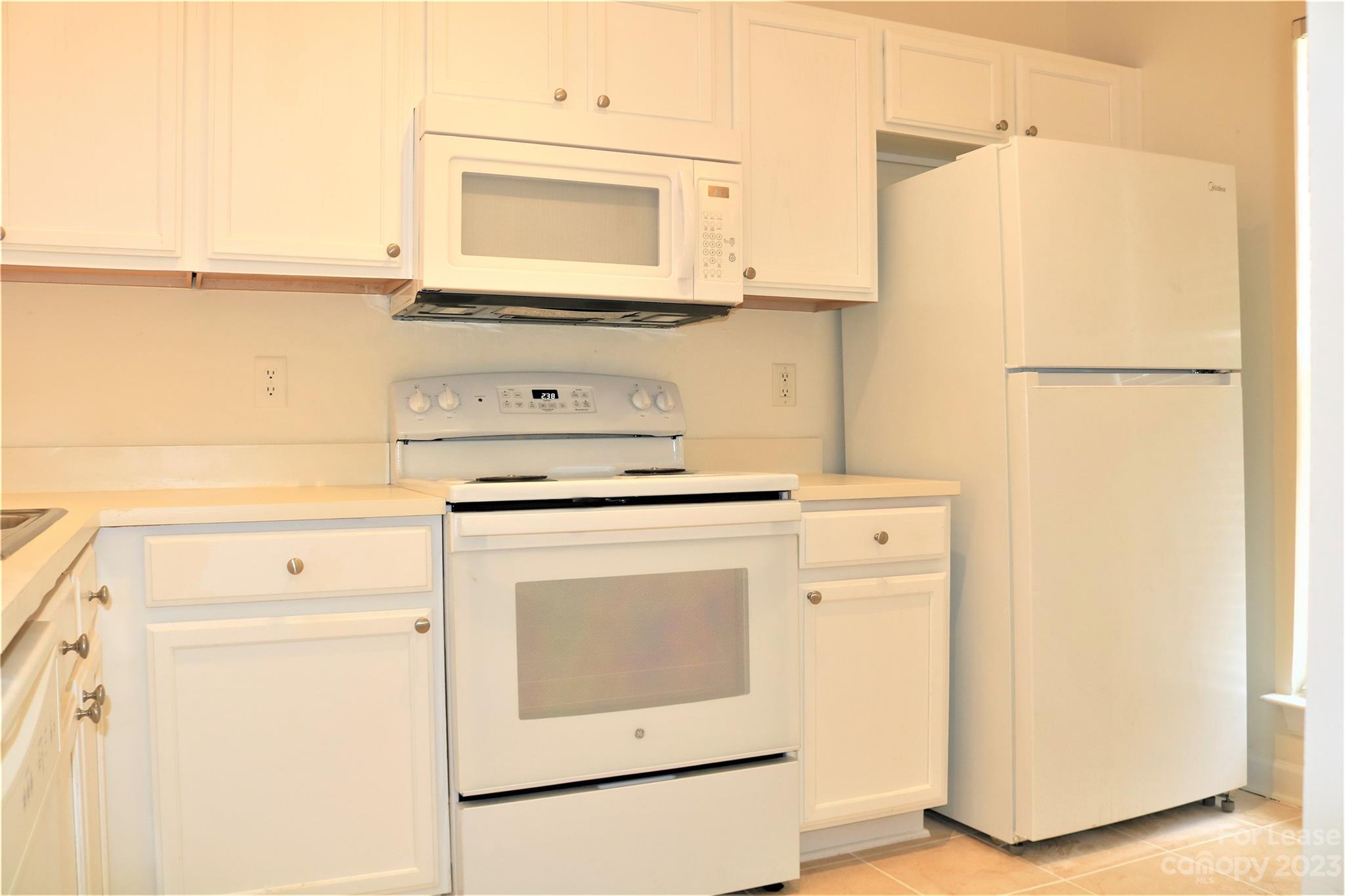 Avalon at Mallard Creek - Residential Lease