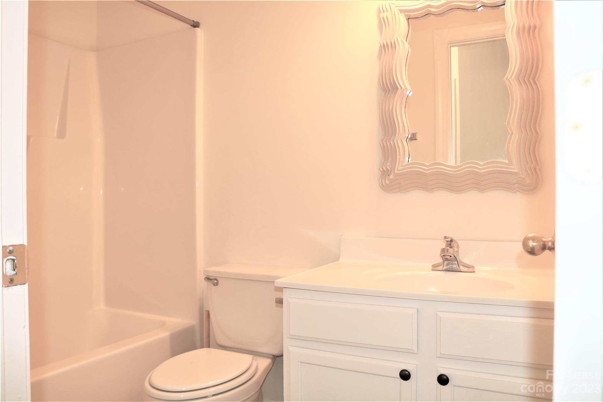 Avalon at Mallard Creek - Residential Lease