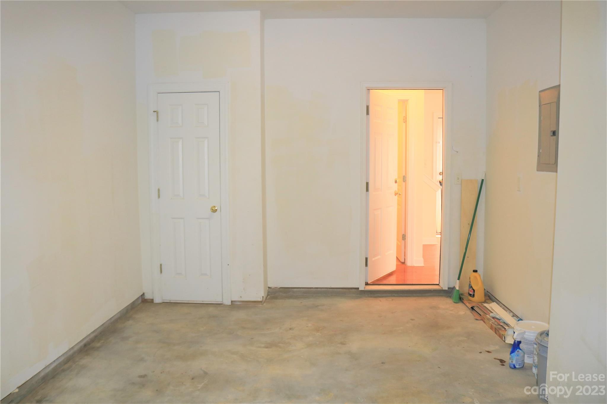 Avalon at Mallard Creek - Residential Lease