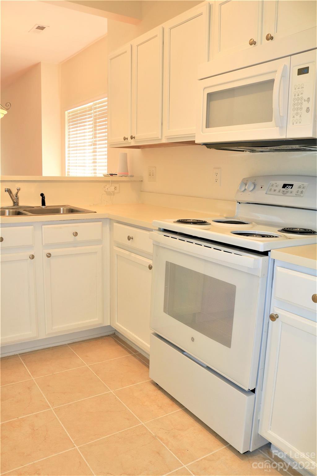 Avalon at Mallard Creek - Residential Lease