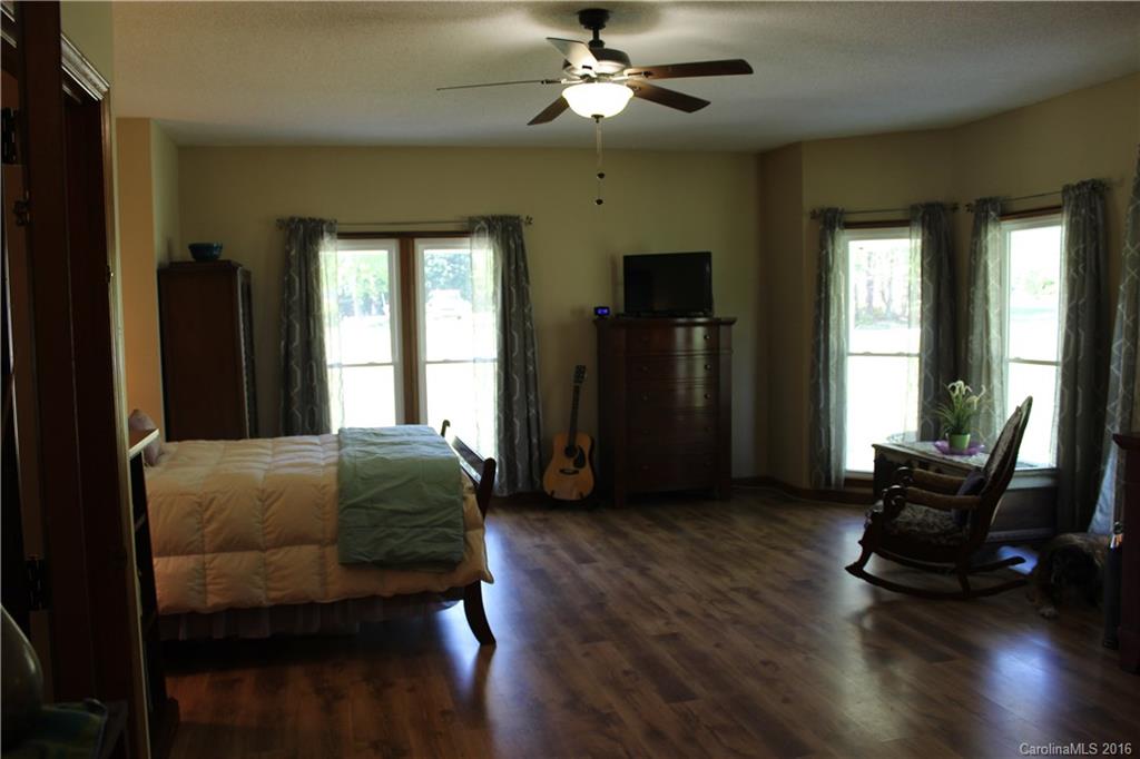 Cameron Acres - Residential