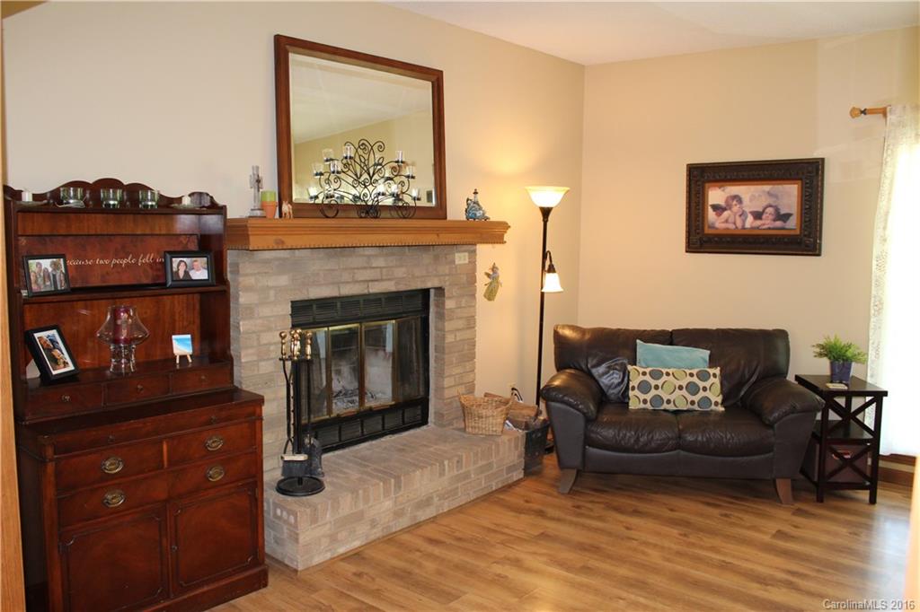 Cameron Acres - Residential