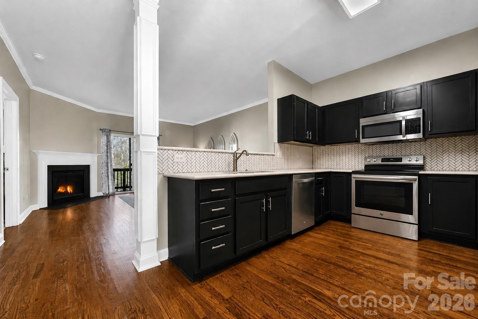 94 Foxden Drive 101