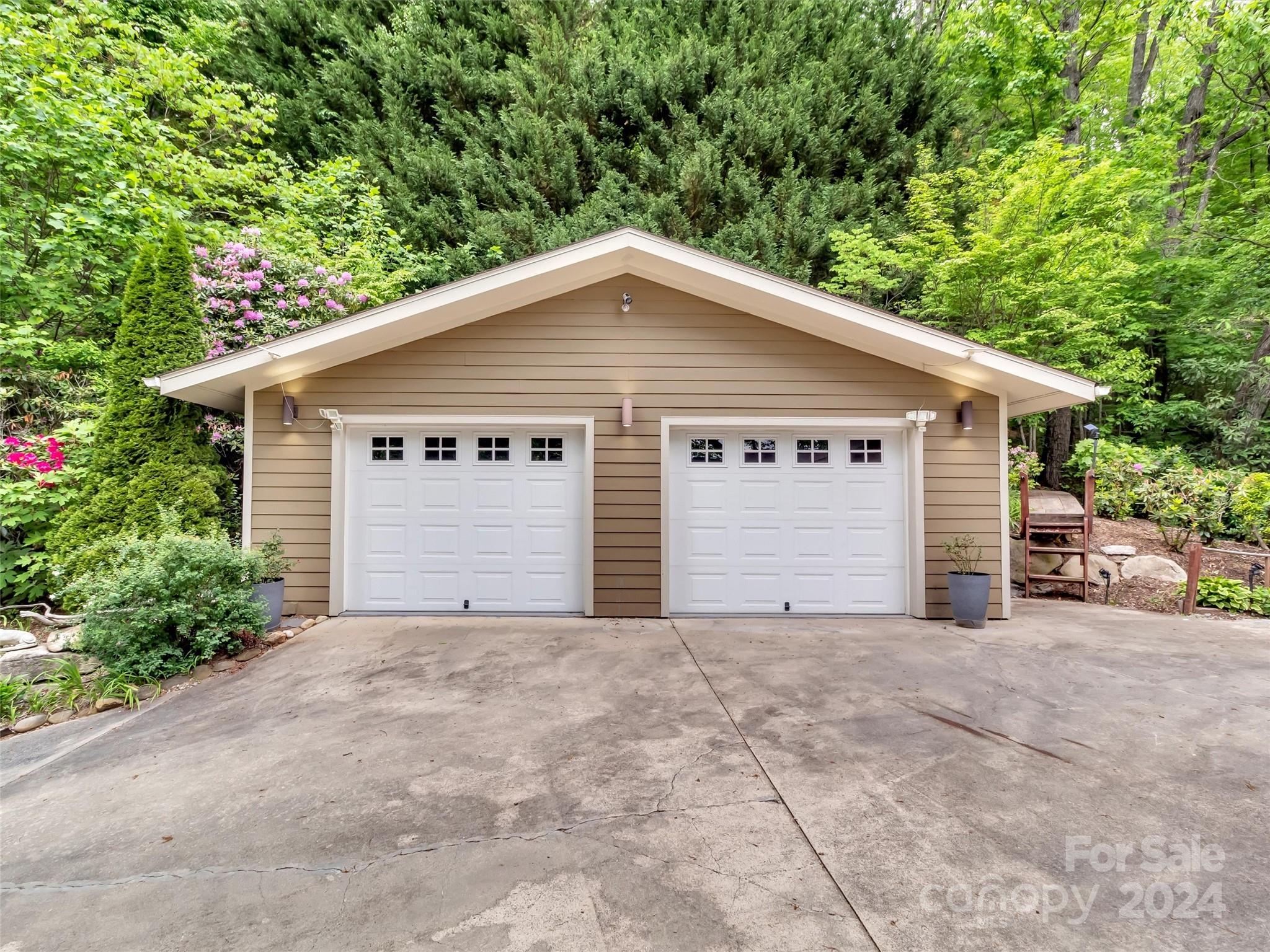 Laurel Ridge Country Club - Residential