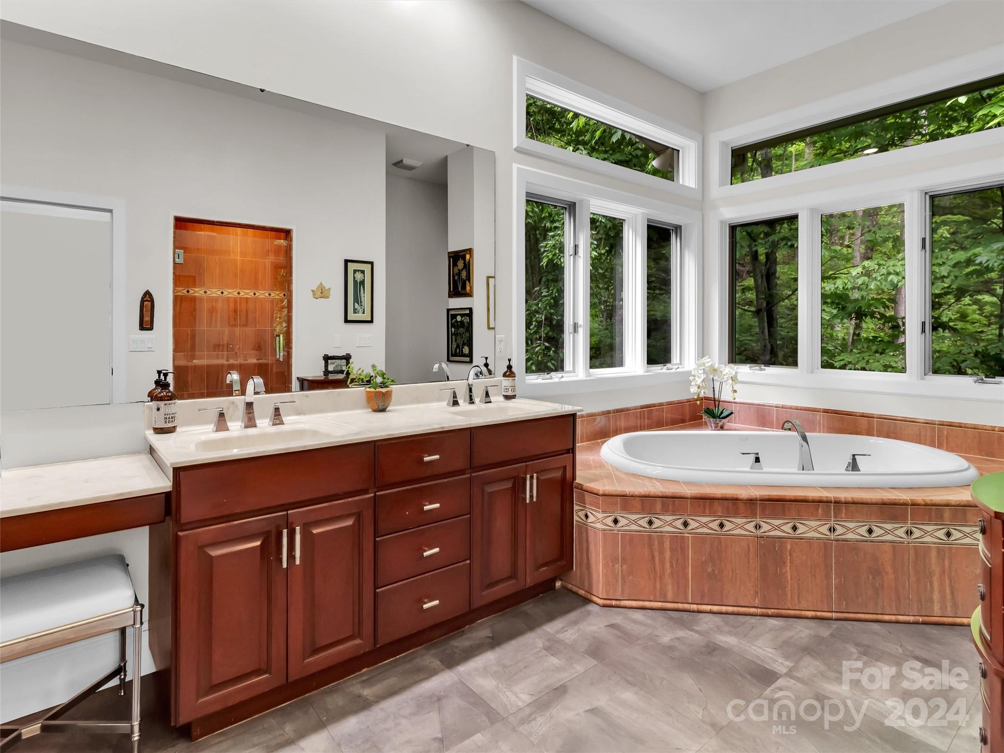 Laurel Ridge Country Club - Residential