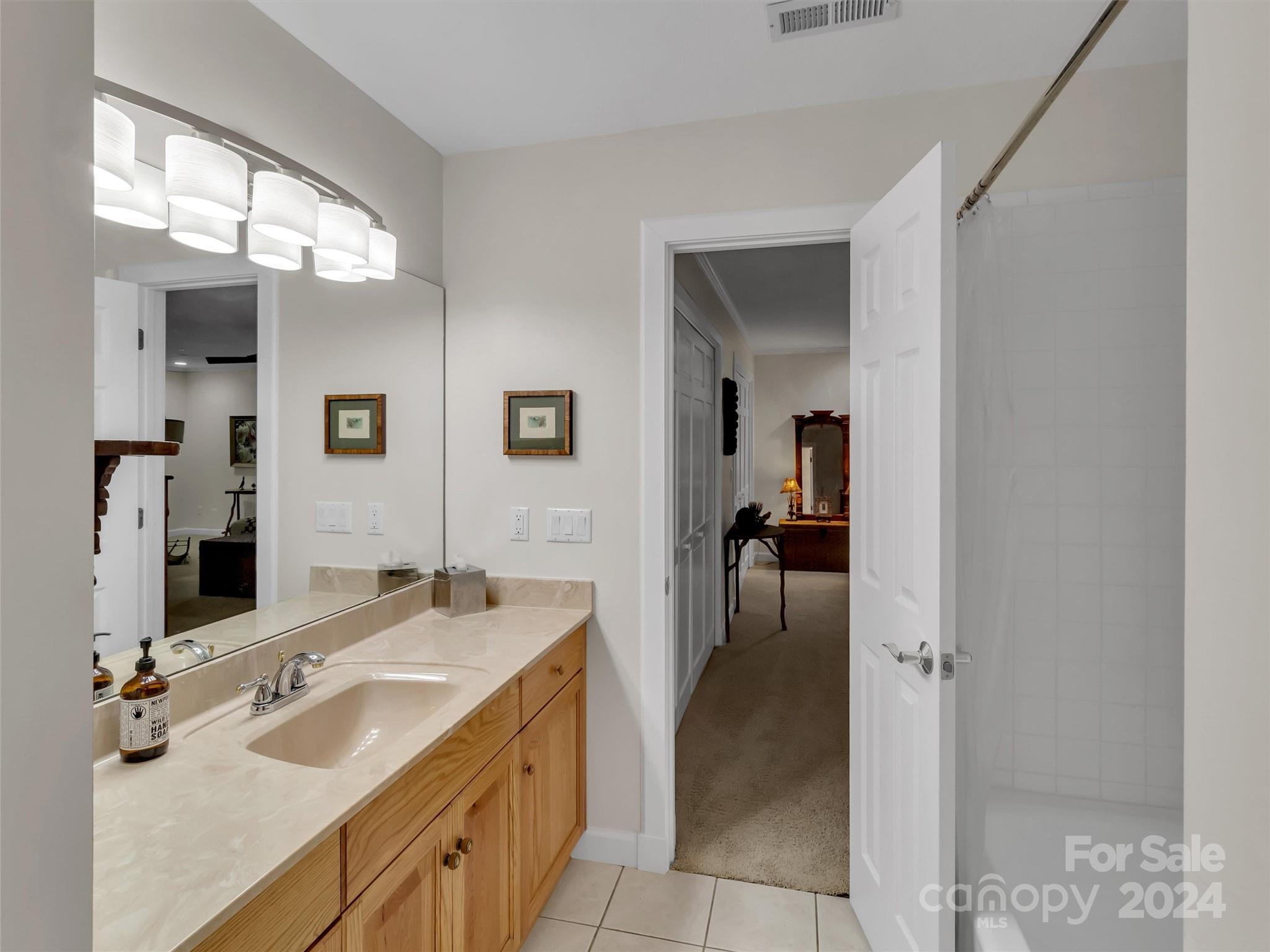 Laurel Ridge Country Club - Residential