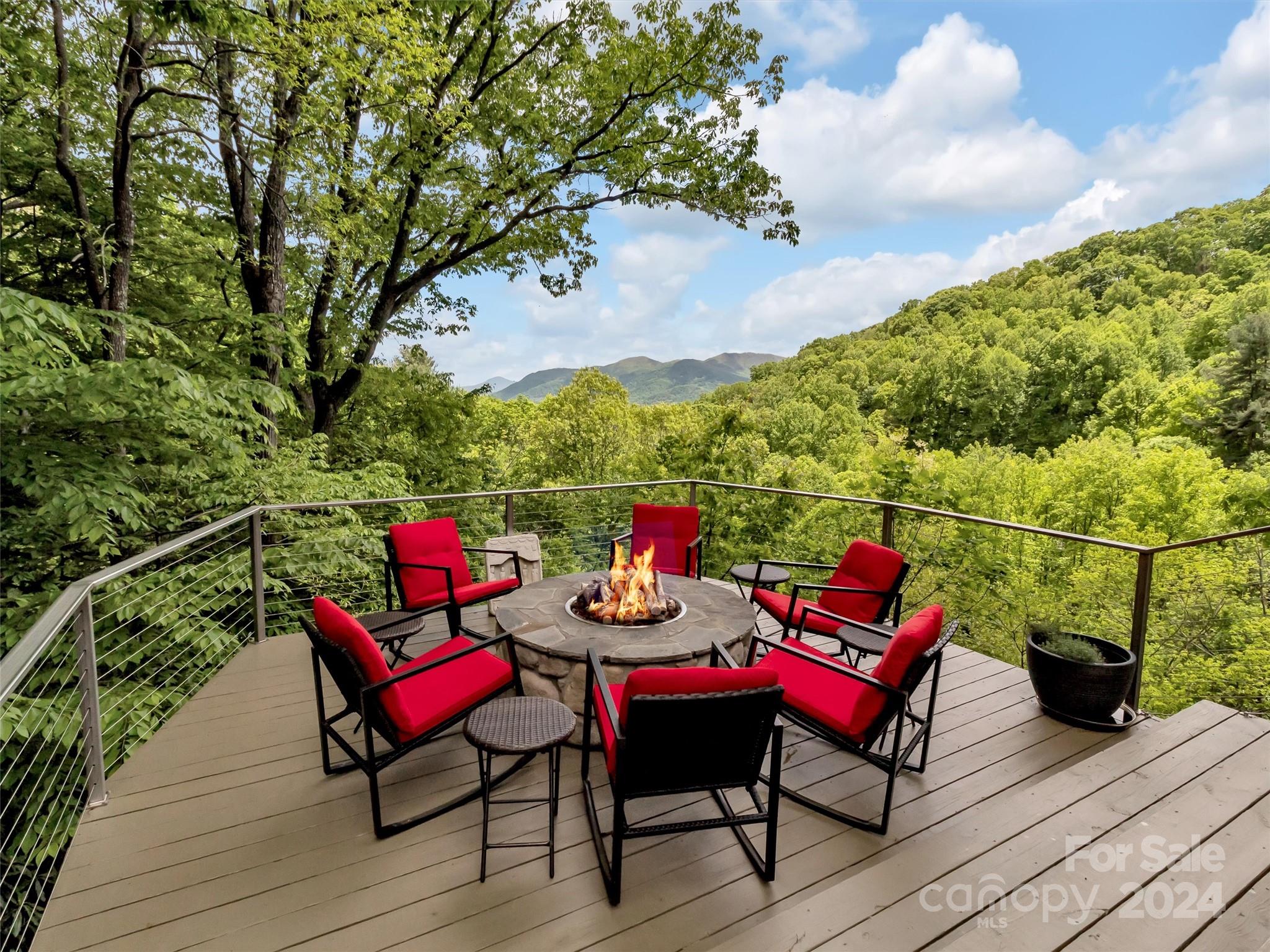 Laurel Ridge Country Club - Residential