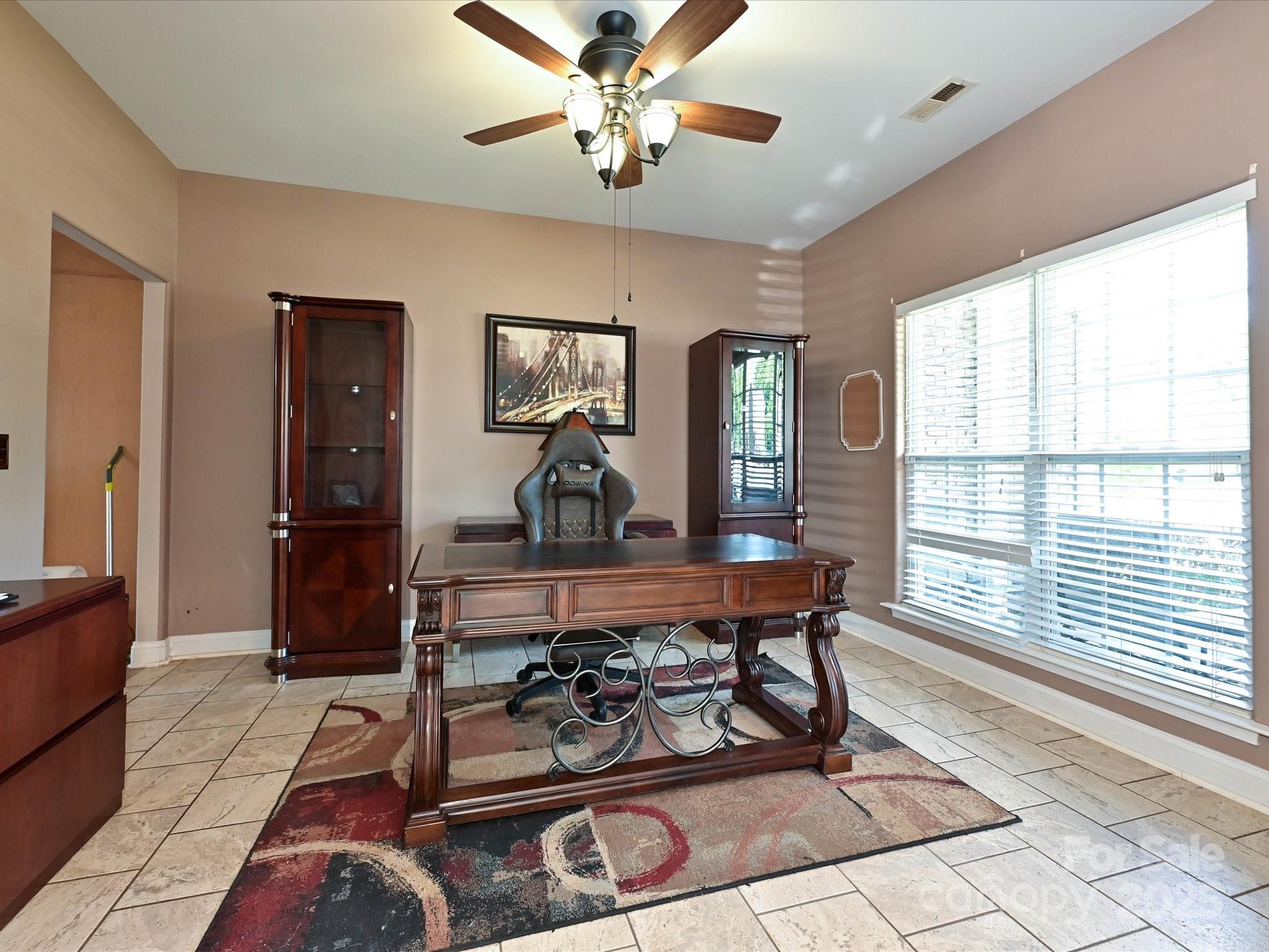 4562 Lanstone Court SW