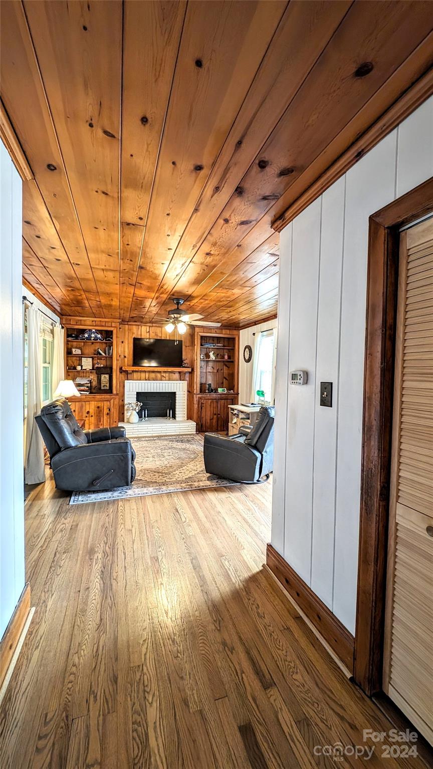 Seventeen Acres - Residential