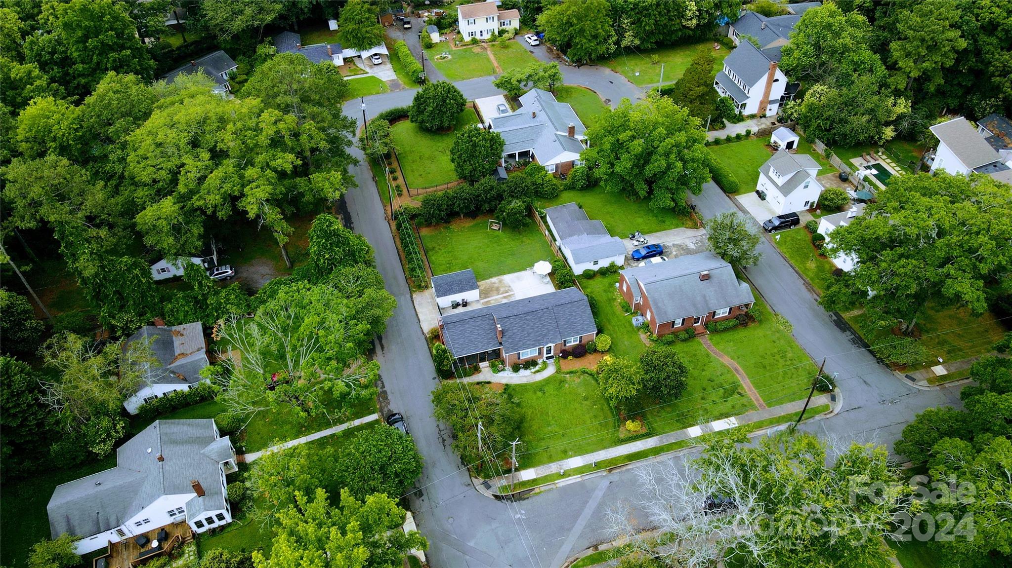 Seventeen Acres - Residential