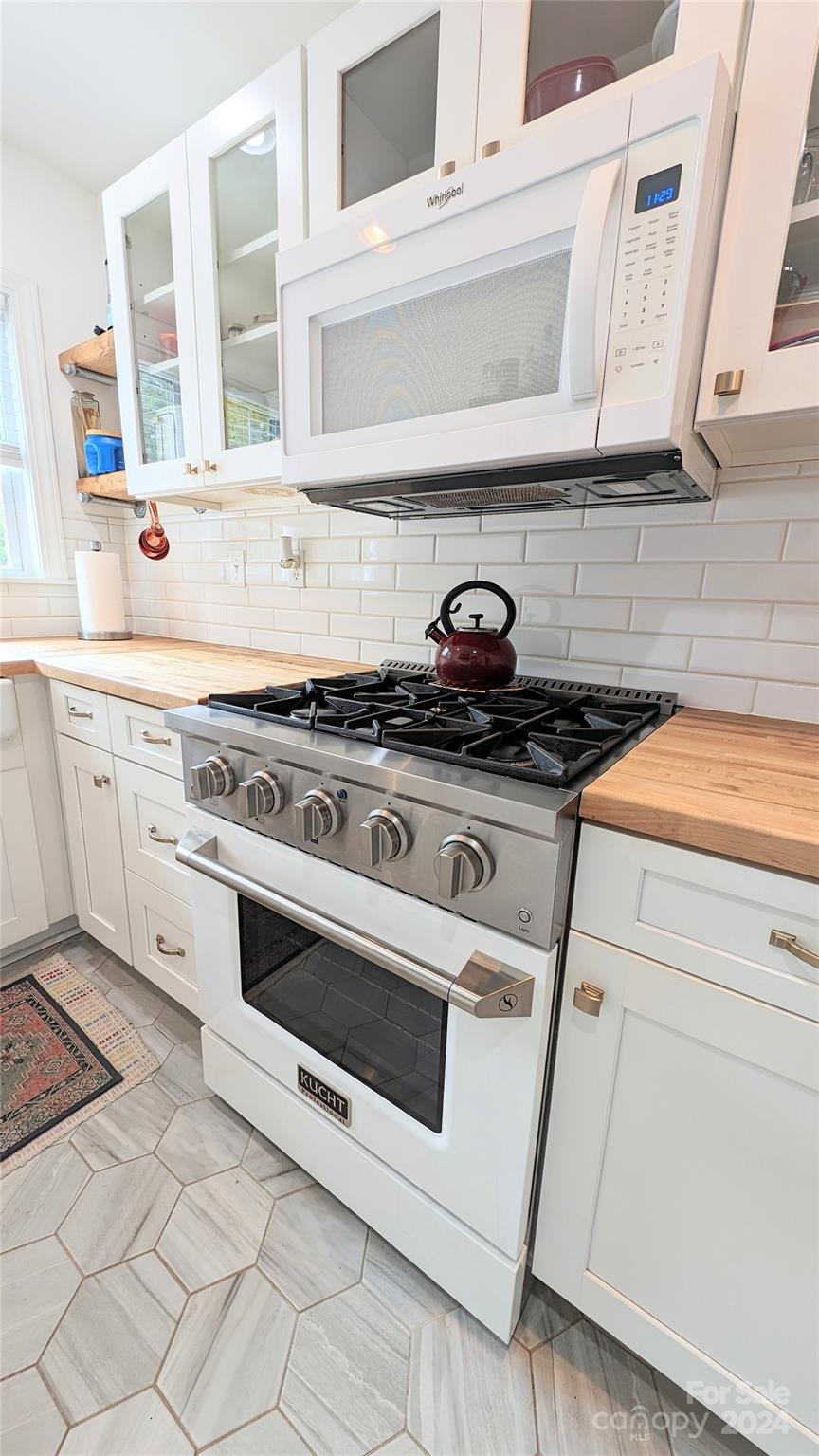 Seventeen Acres - Residential