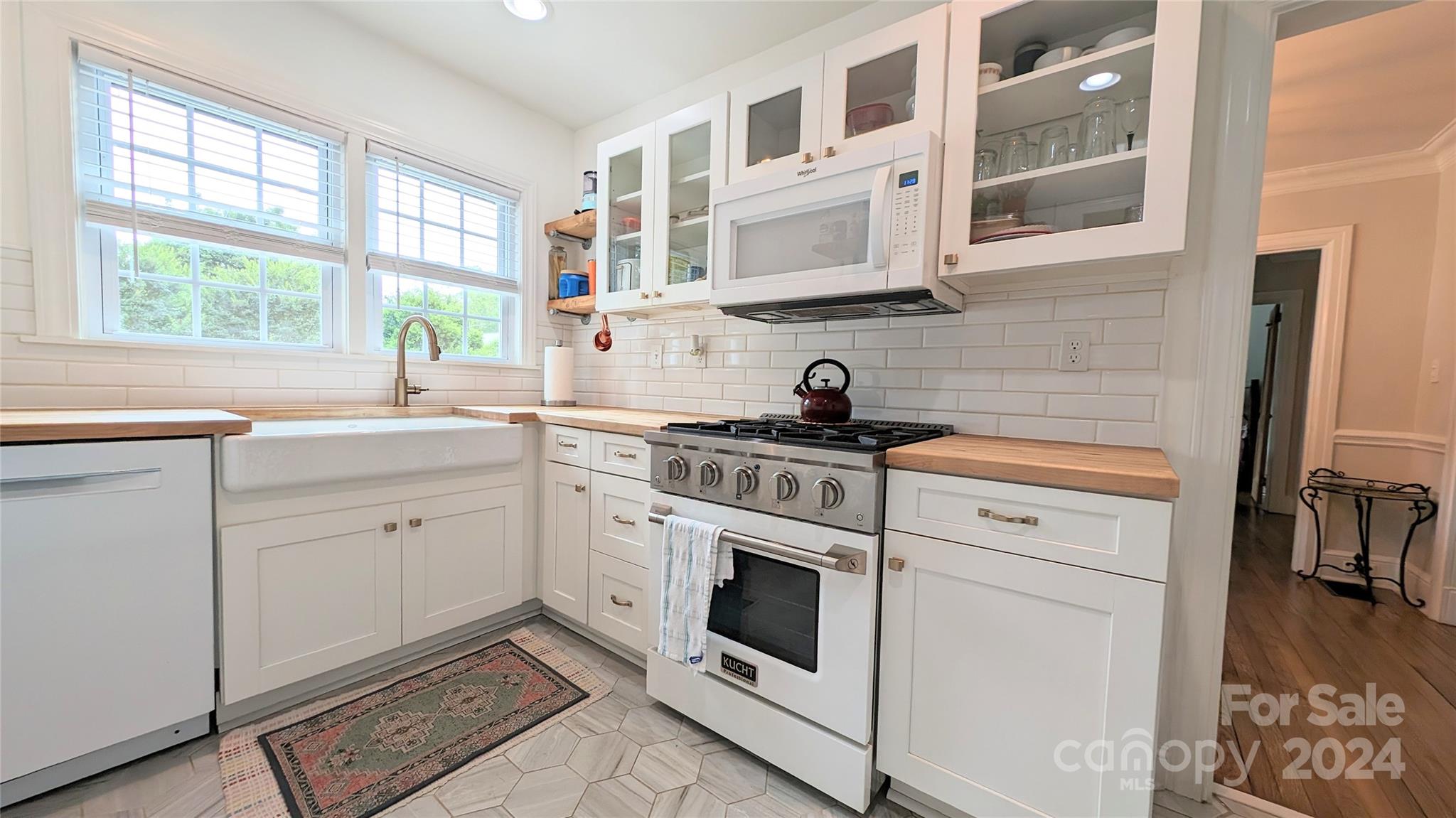 Seventeen Acres - Residential