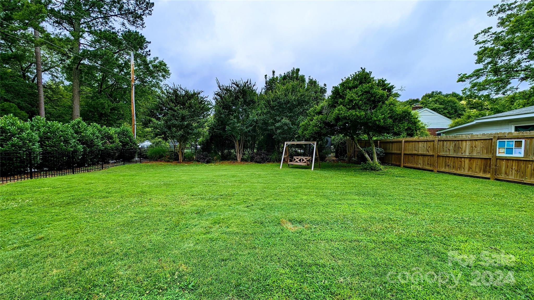 Seventeen Acres - Residential