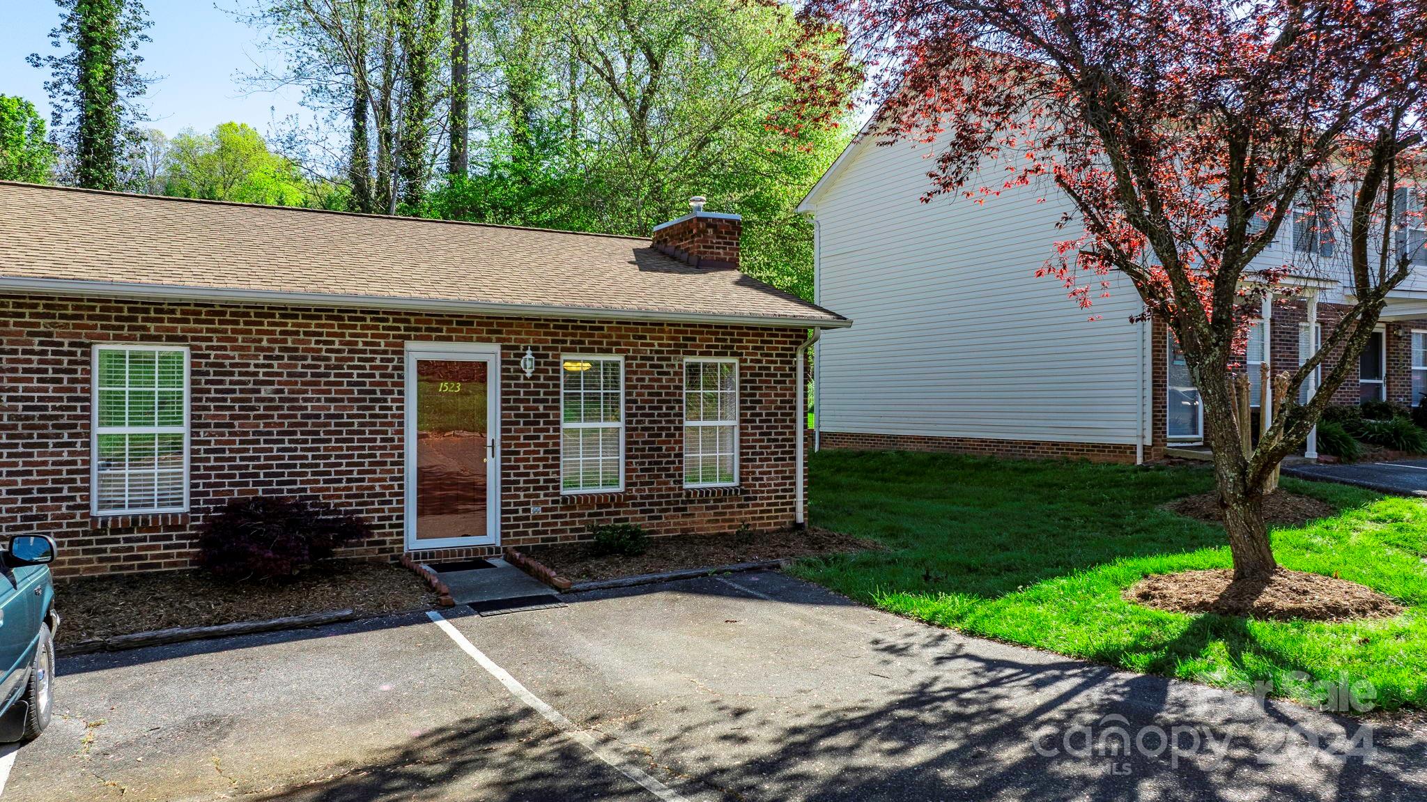 Huntsmoor - Residential