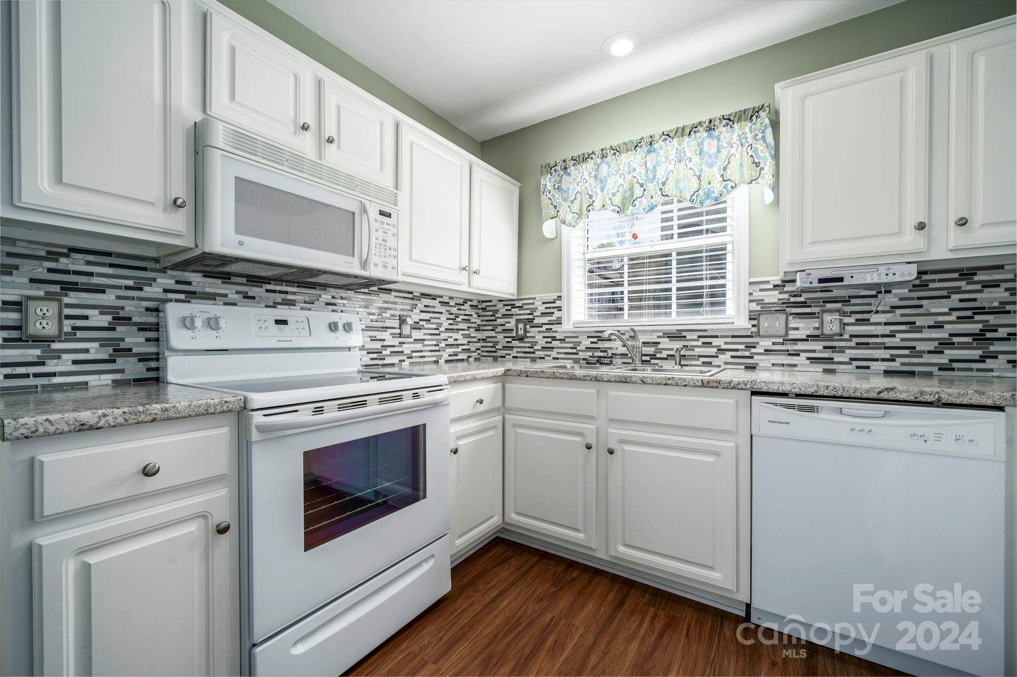 Huntsmoor - Residential