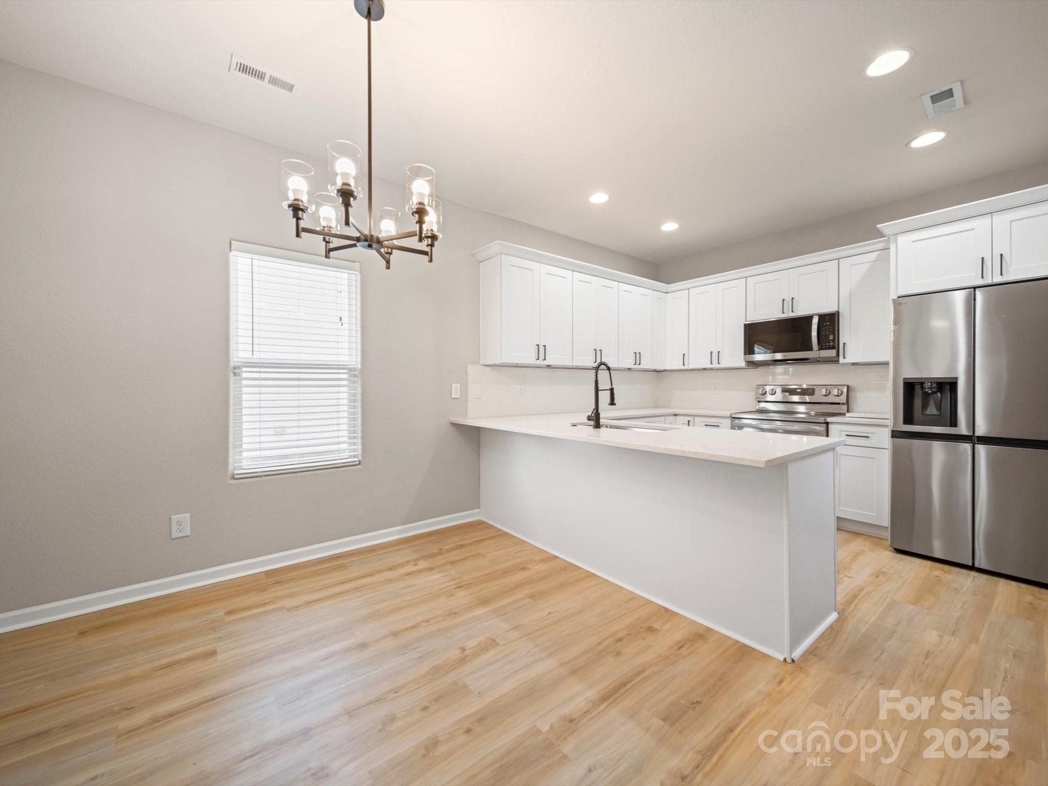 8516 Paw Valley Lane