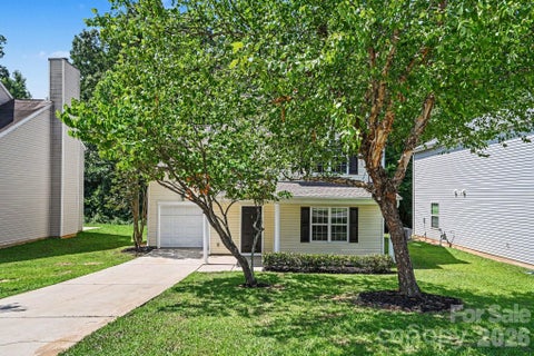 Photo of 8621 Berrybrook Lane, Charlotte, NC 28269 (MLS # 4392786)