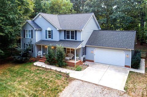 Photo of 8327 Loma Linda Lane, Waxhaw, NC 28173 (MLS # 4395460)