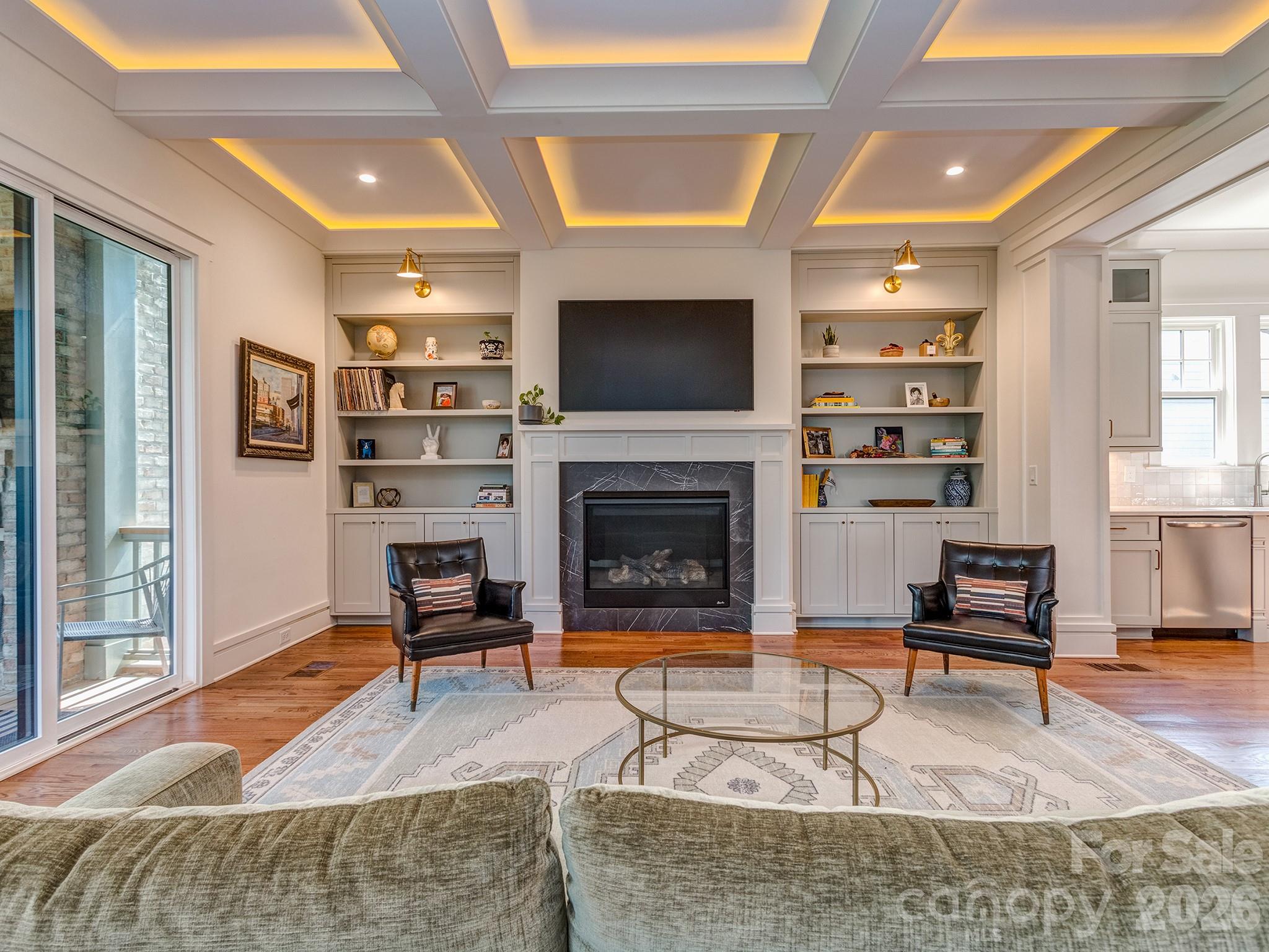 Plaza Hills - Residential