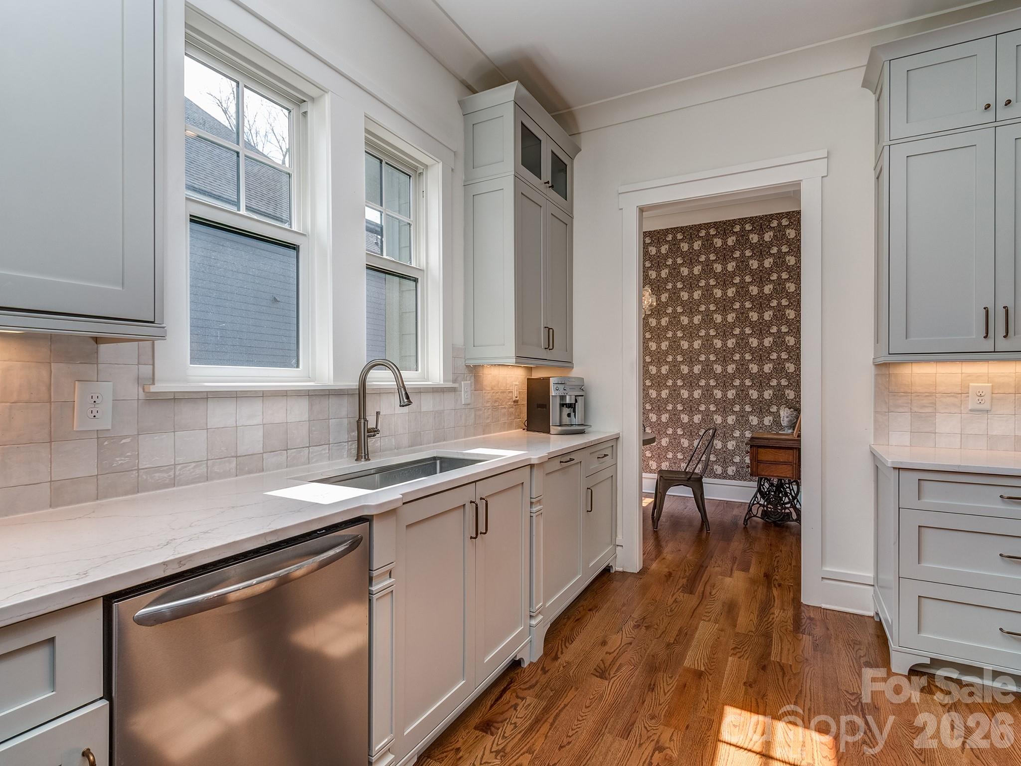 Plaza Hills - Residential