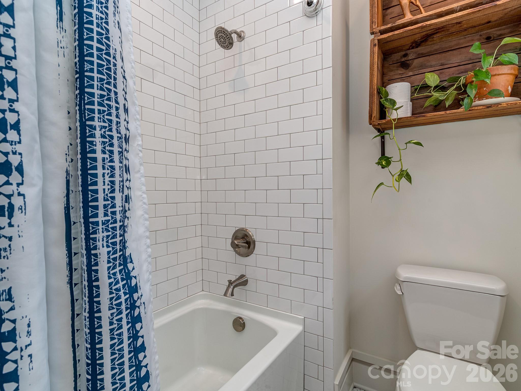 Plaza Hills - Residential