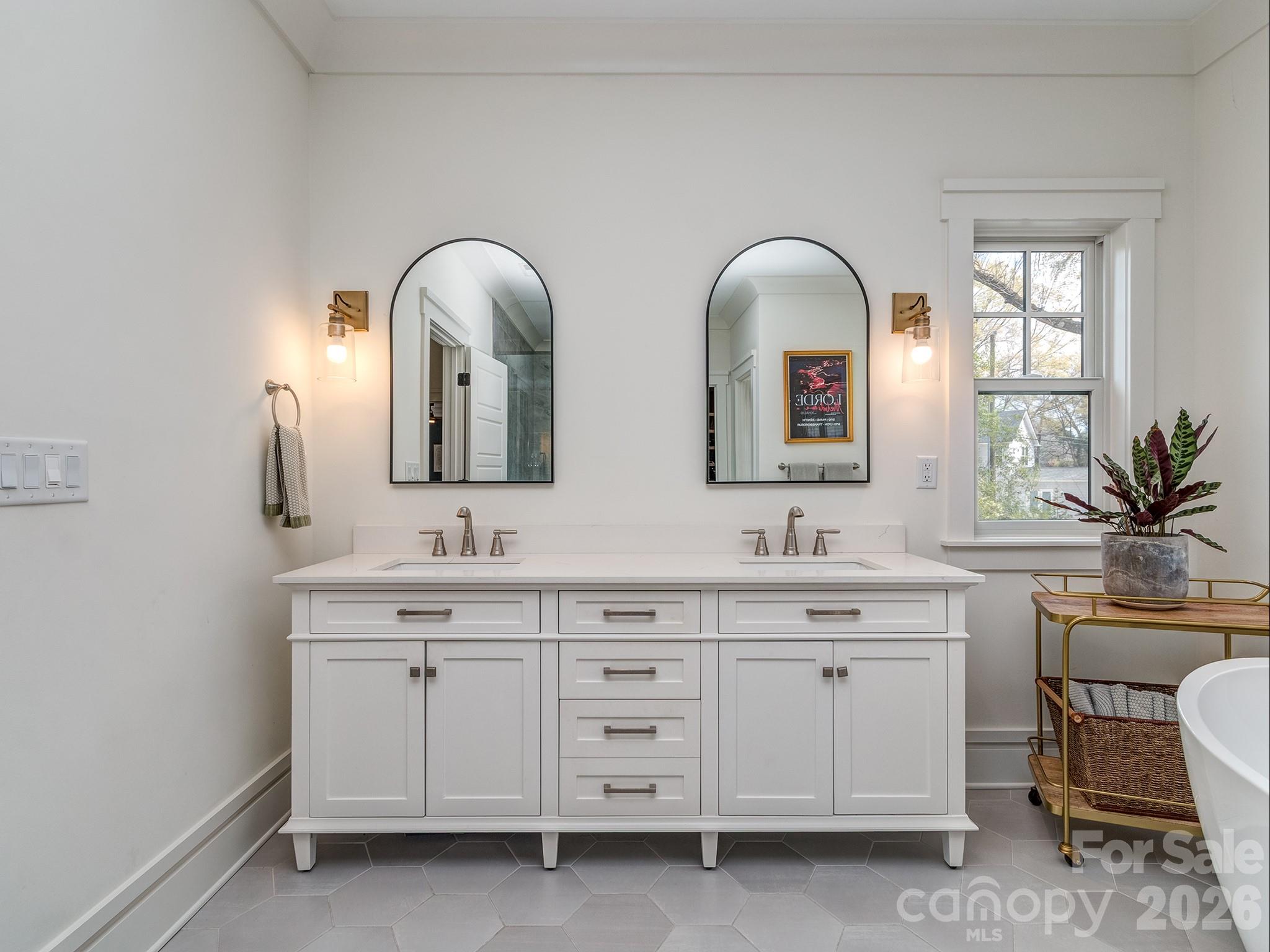 Plaza Hills - Residential