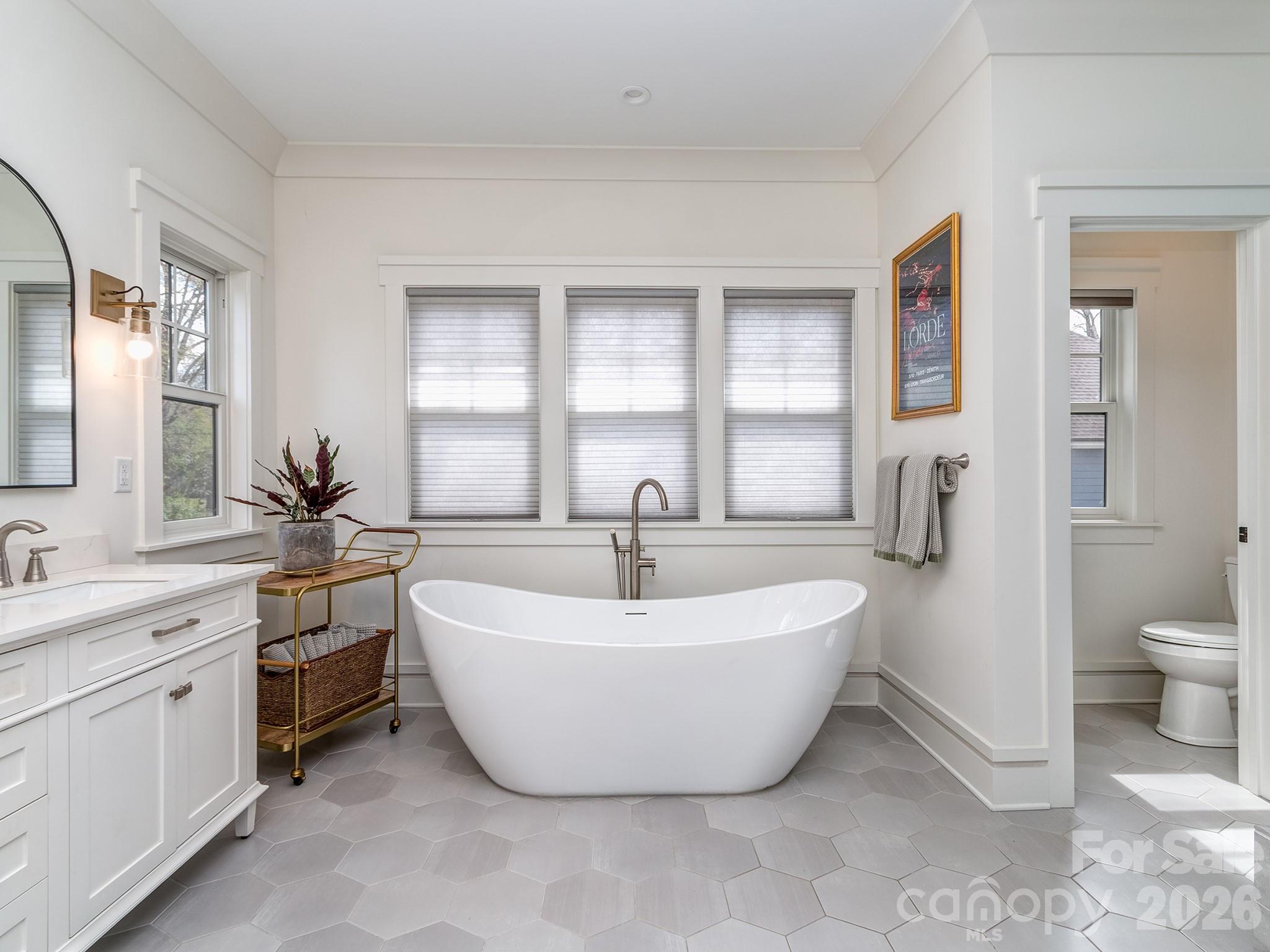 Plaza Hills - Residential