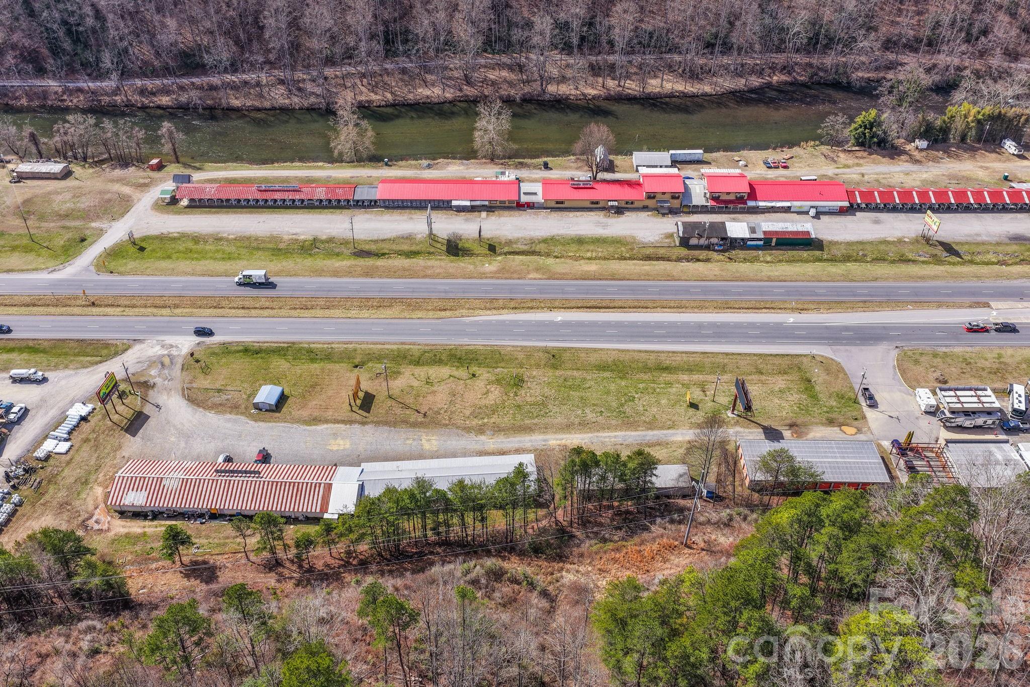 5262-5264 US 74 Highway W