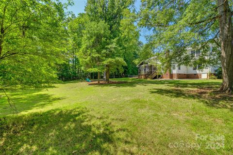 A home in Huntersville