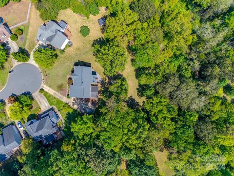 A home in Huntersville