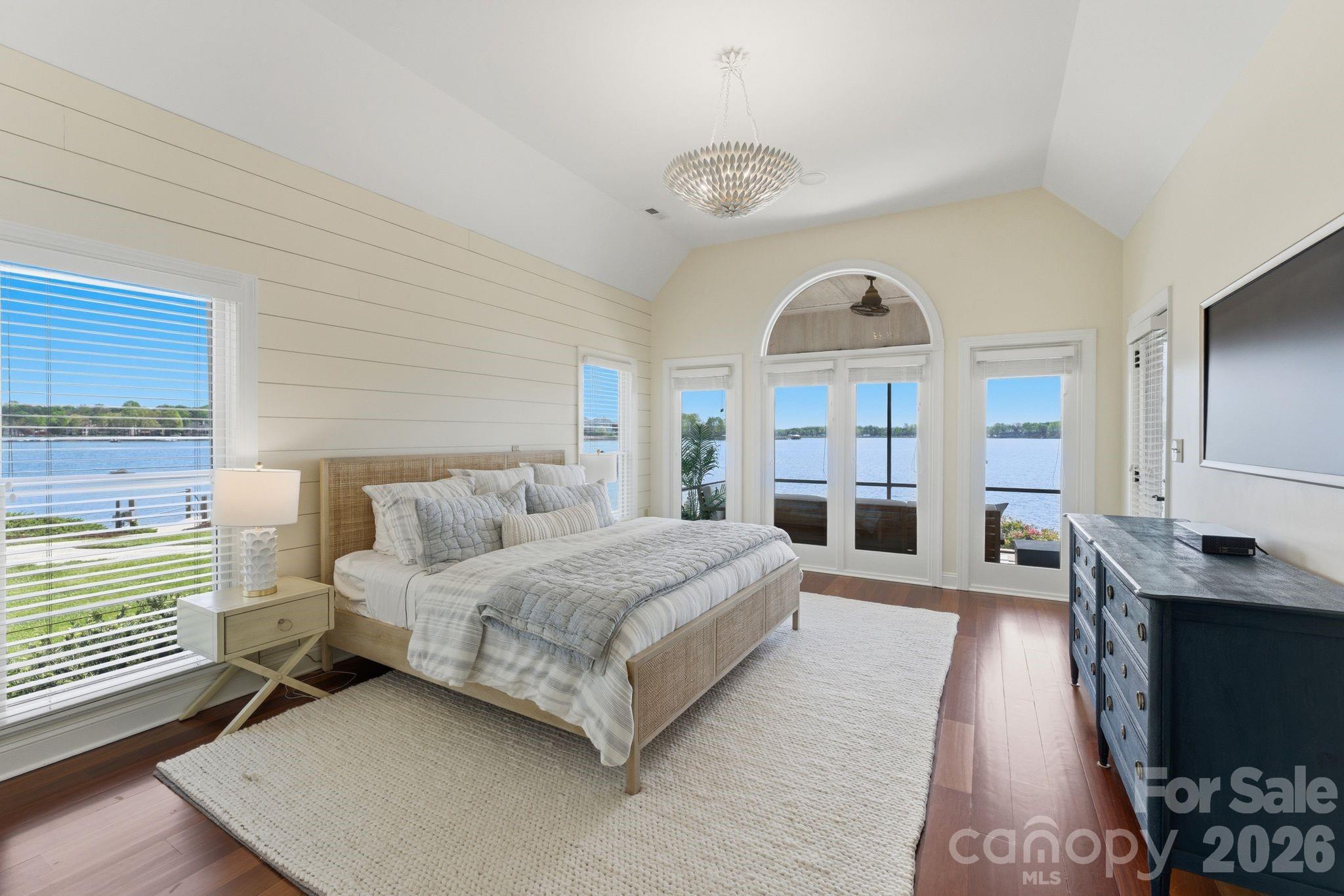 Bridgeport - Residential