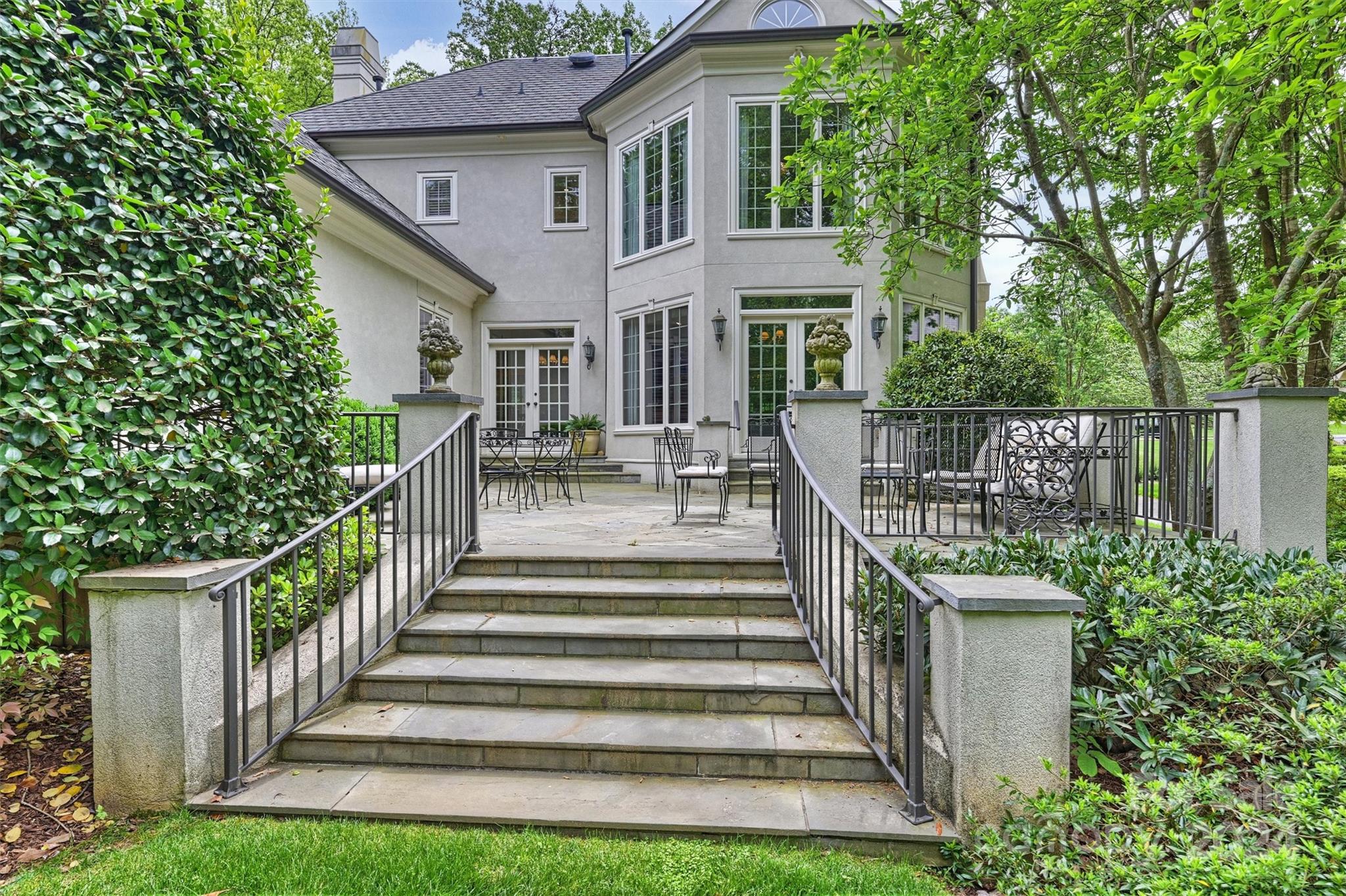 Myers Park - Residential