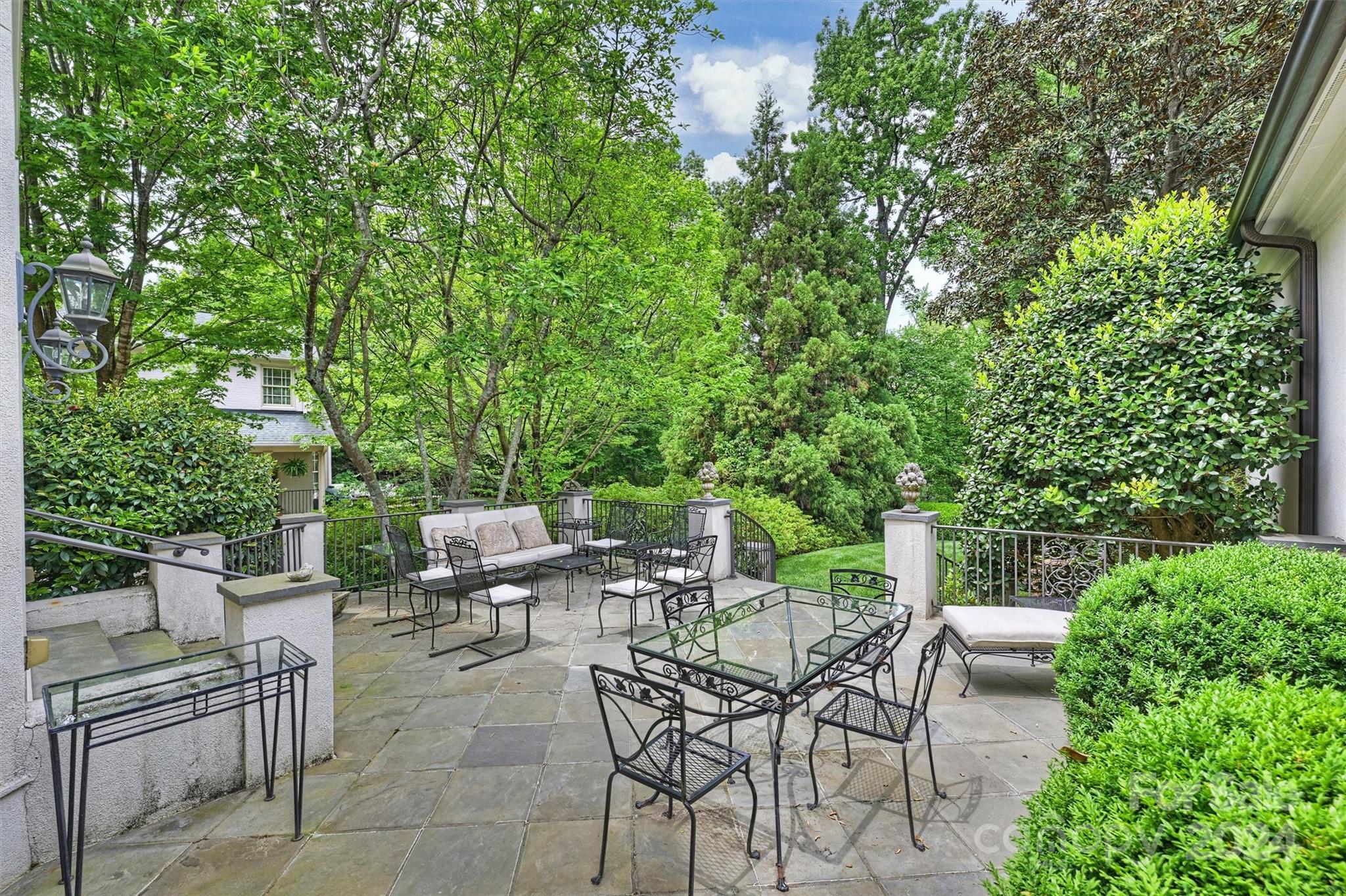 Myers Park - Residential