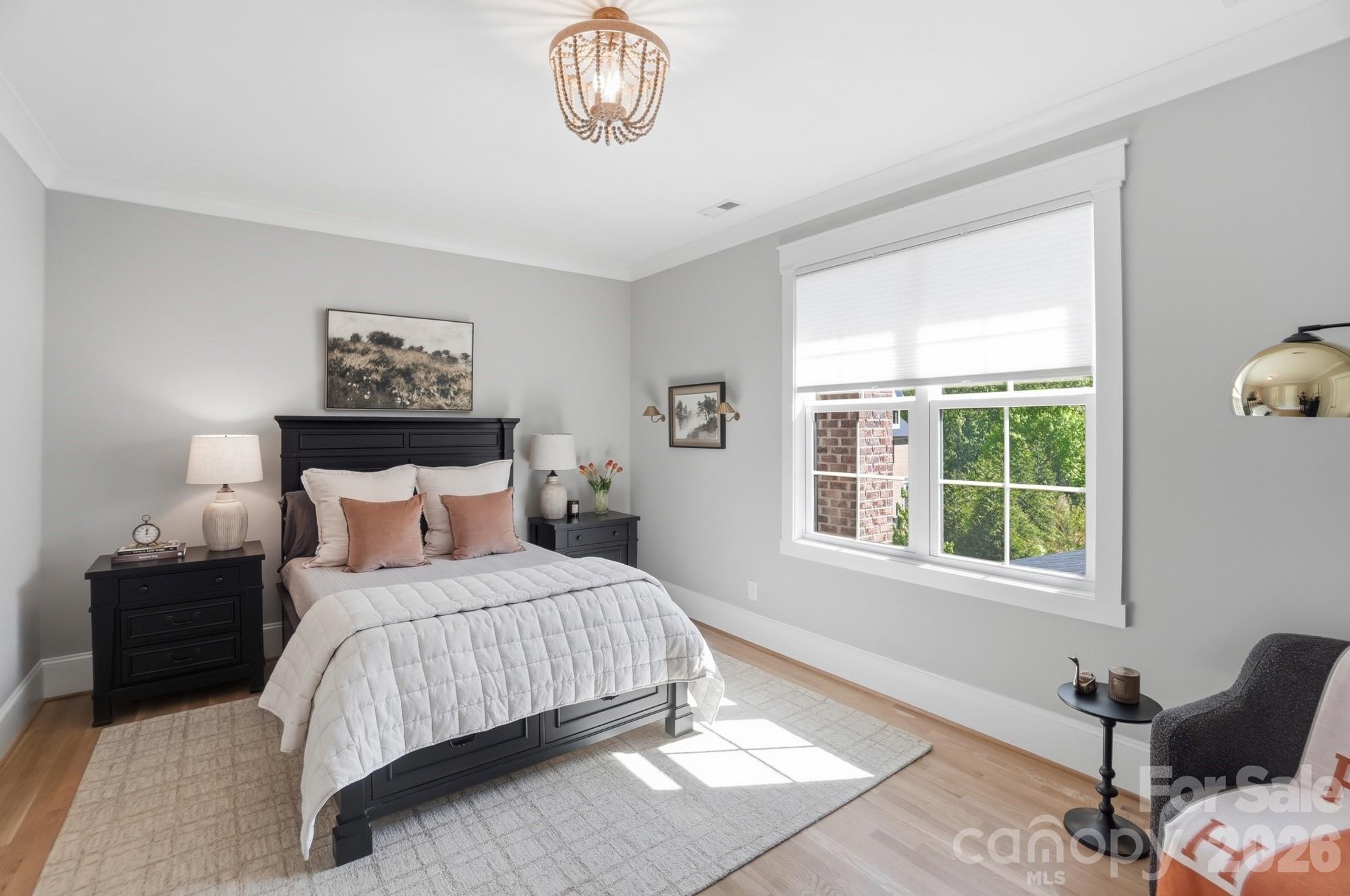 Alexander Crest - Residential