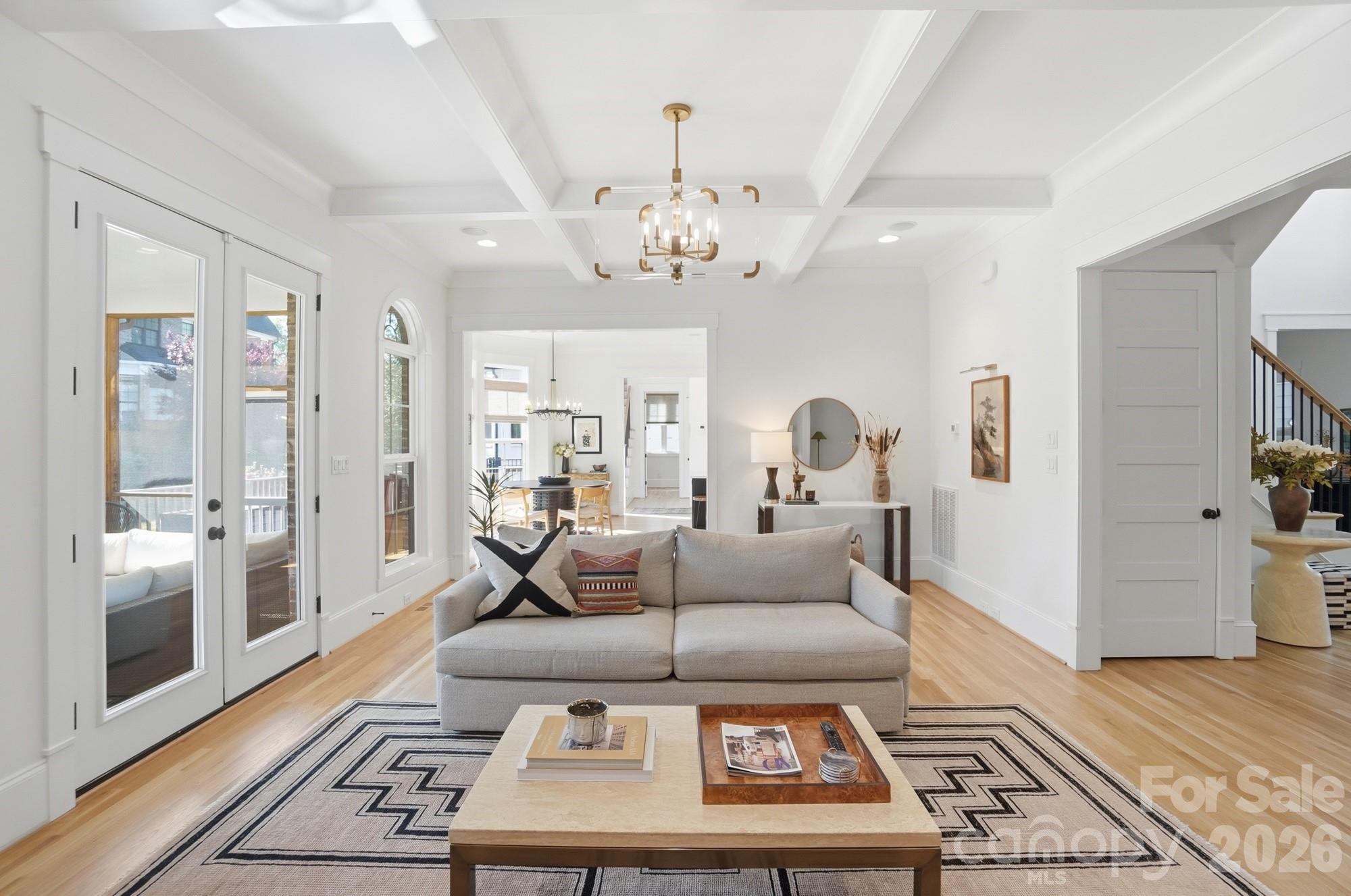 Alexander Crest - Residential