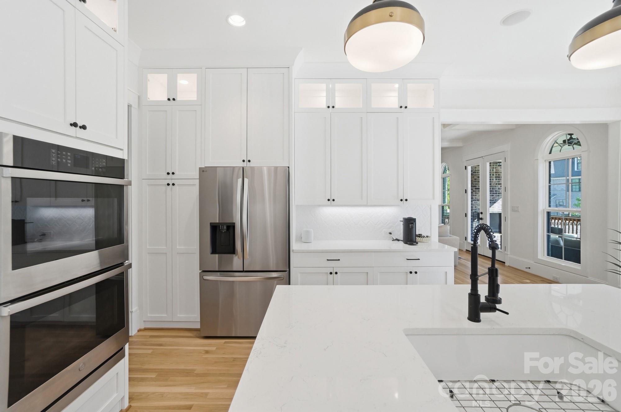 Alexander Crest - Residential