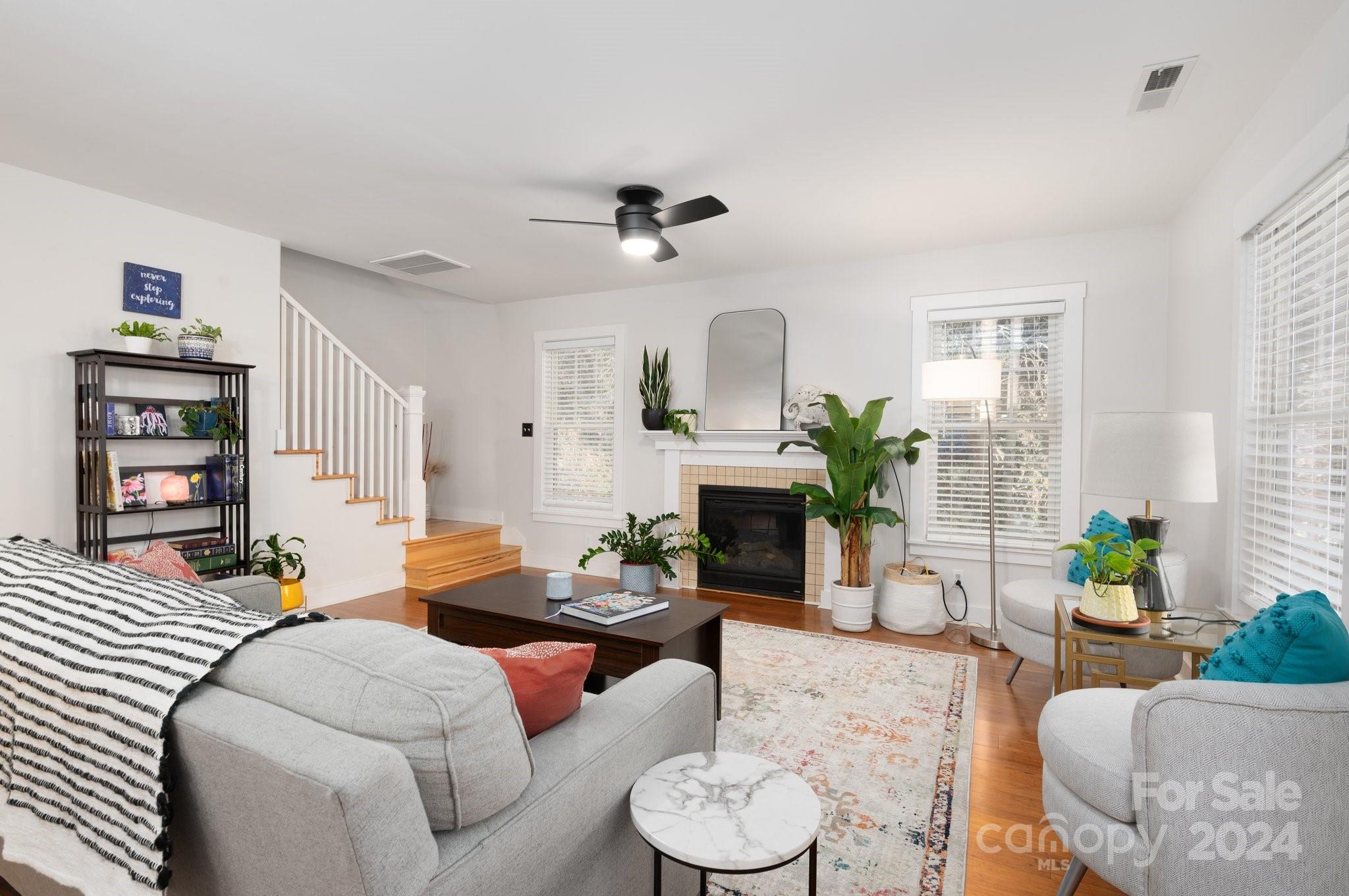 Village at Knotty Alder Court - Residential