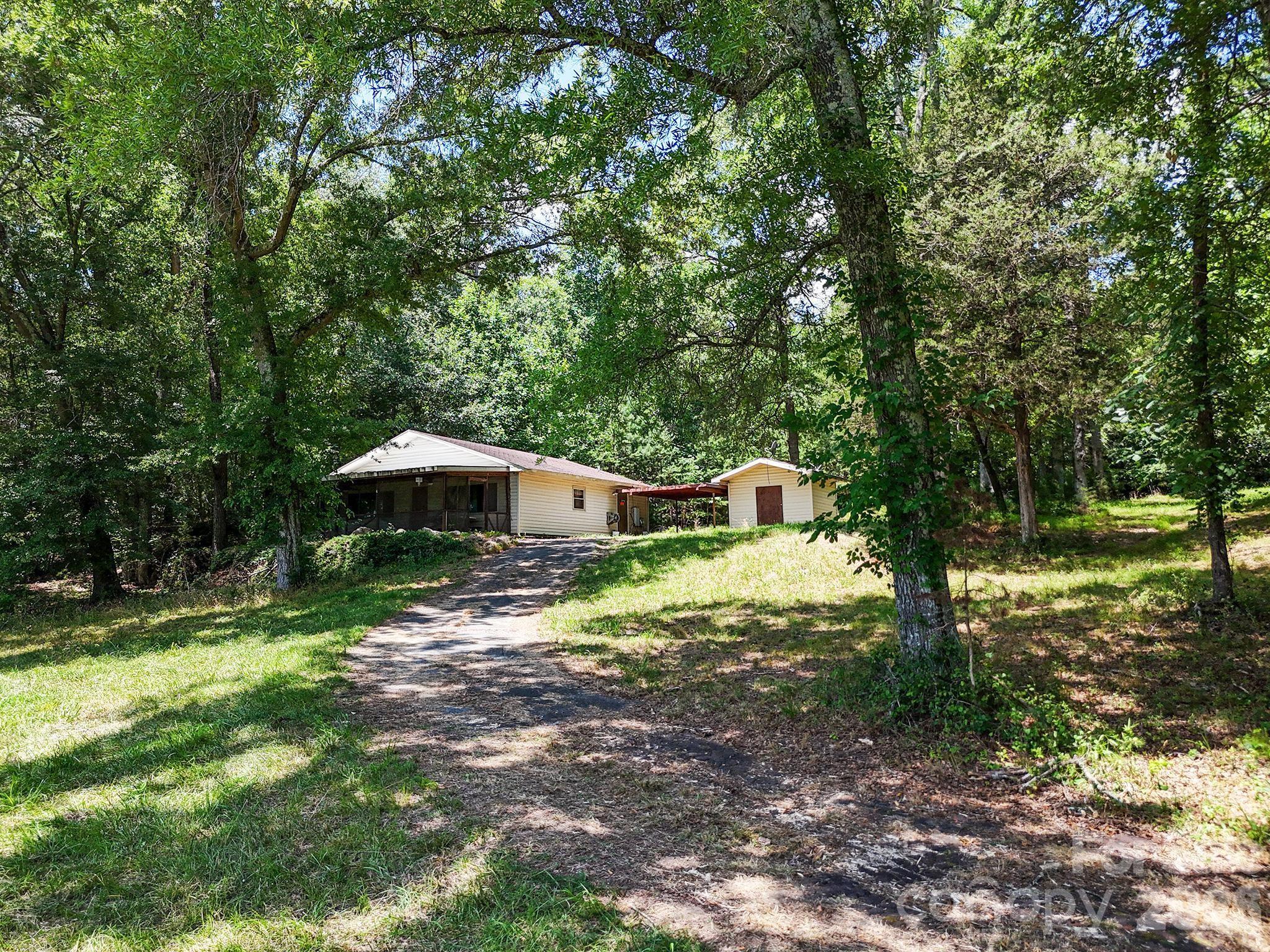 813 Robinson Clemmer Road