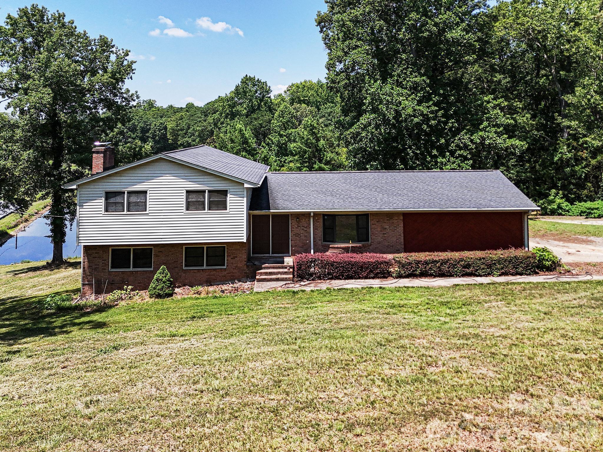 813 Robinson Clemmer Road