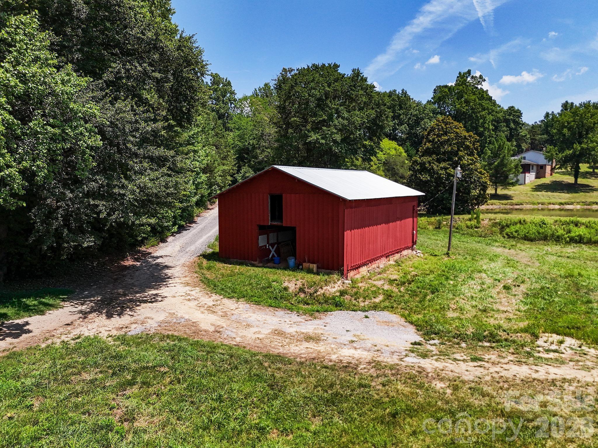 813 Robinson Clemmer Road